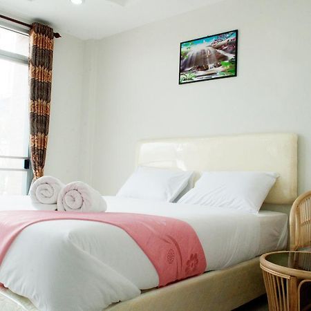 Motel Sabai Sabai House Pattaya Pokoj fotografie