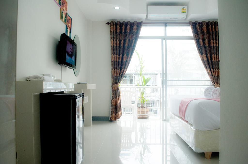 Motel Sabai Sabai House Pattaya Pokoj fotografie